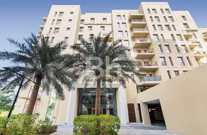 Apartment - 2 Bedrooms - 2 Bathrooms for sale in Zahra Breeze Apartments 4A - Zahra Breeze Apartments - Town Square - Dubai