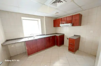 Apartment - 2 Bedrooms - 2 Bathrooms for rent in Al Ghazal Tower - Al Khan Lagoon - Al Khan - Sharjah