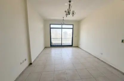 شقة - 1 حمام للايجار في برج حمزة - مدينة دبي الرياضية - دبي
