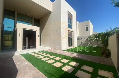Villa - 5 Bedrooms - 5 Bathrooms for sale in Nad Al Sheba Gardens - Nad Al Sheba 1 - Nad Al Sheba - Dubai