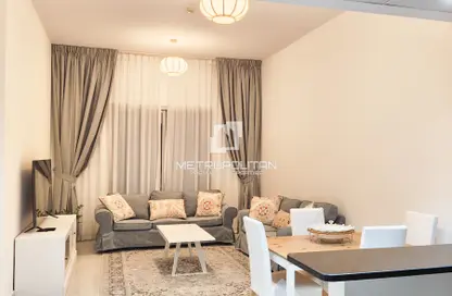 شقة - غرفة نوم - 2 حمامات للبيع في مساكن النخبة رقم 7 - مساكن النخبة الرياضية - مدينة دبي الرياضية - دبي