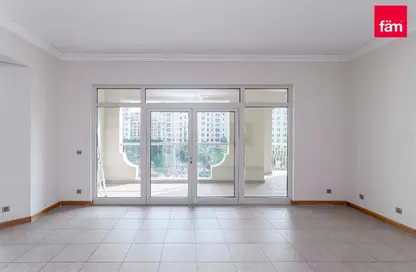 Apartment - 2 Bedrooms for rent in Al Das - Shoreline Apartments - Palm Jumeirah - Dubai