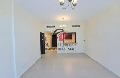 Apartment - 1 Bedroom - 2 Bathrooms for rent in N S Building - Al Jaddaf - Dubai