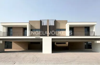 Villa - 4 Bedrooms - 5 Bathrooms for rent in Tilal Al Furjan - Al Furjan - Dubai