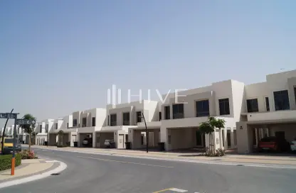 Outdoor Building image for: Villa - 4 Bedrooms - 4 Bathrooms for rent in Hayat Townhouses - Town Square - Dubai, Image 1