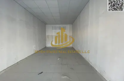 Warehouse - Studio - 1 Bathroom for rent in Ajman Industrial 1 - Ajman Industrial Area - Ajman