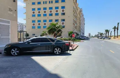 شقة - 2 غرف نوم - 3 حمامات للبيع في قرية الاميرة - الياسمين - عجمان