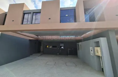 Villa - 2 Bedrooms - 4 Bathrooms for rent in Robinia - Masaar - Tilal City - Sharjah
