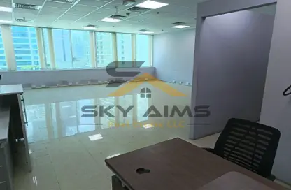 Full Floor - Studio for rent in Capital Golden Tower - Business Bay - Dubai