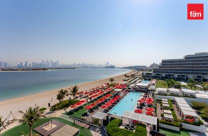 Apartment - 3 Bedrooms - 4 Bathrooms for sale in The 8 - The Crescent - Palm Jumeirah - Dubai