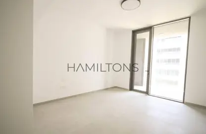 شقة - غرفة نوم - 2 حمامات للبيع في طراز 2 - الجادة - الشارقة