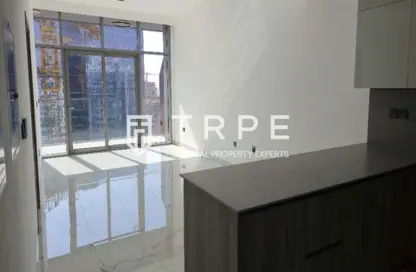 Apartment - 1 Bedroom - 2 Bathrooms for sale in Royal Regency - Business Bay - Dubai