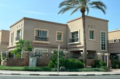 Villa - 4 Bedrooms - 5 Bathrooms for rent in Umm Suqeim 3 Villas - Umm Suqeim 3 - Umm Suqeim - Dubai