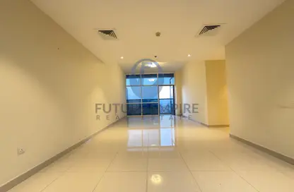 شقة - 2 غرف نوم - 3 حمامات للايجار في برج دوجا - شارع الشيخ زايد - دبي