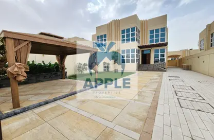 Villa - 4 Bedrooms - 6 Bathrooms for rent in Al Hooshi Villas - Hoshi - Al Badie - Sharjah Villa - 4 Bedrooms - 6 Bathrooms for rent in Al Hooshi Villas - Hoshi - Al Badie - Sharjah