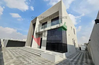 Villa - 4 Bedrooms - 5 Bathrooms for rent in Al Aweer 1 - Al Aweer - Dubai