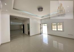 صورةغرفة فارغة لـ: فيلا - 6 غرف نوم - 8 حمامات للكراء في عود المطينة - دبي, صورة 1