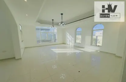 Empty Room image for: Villa - 4 Bedrooms - 6 Bathrooms for rent in Mohamed Bin Zayed Centre - Mohamed Bin Zayed City - Abu Dhabi, Image 1