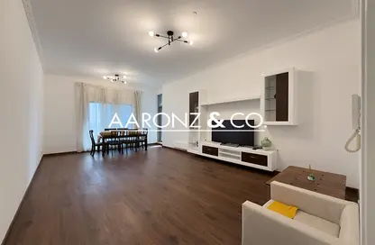 شقة - غرفة نوم - 2 حمامات للايجار في ابراج جرين ليك - (JLT) مجمع S - أبراج بحيرة الجميرا - دبي