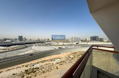 Apartment - 2 Bedrooms - 3 Bathrooms for rent in Binghatti Crystals - Dubai Silicon Oasis - Dubai