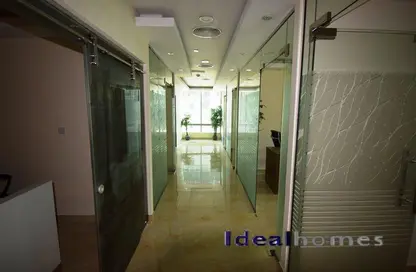 صورة لـ استقبال / بهو مكتب - استوديو - 1 حمام للايجار في القمة - الخليج التجاري - دبي ، صورة رقم 1