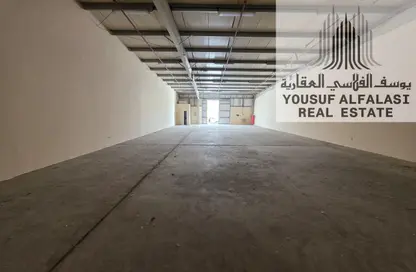 Warehouse - Studio - 2 Bathrooms for rent in Al Sajaa Industrial - Al Sajaa - Sharjah