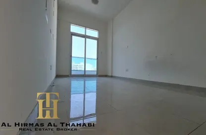 Apartment - Studio - 1 Bathroom for rent in Lorena Building - Jumeirah Village Circle - Dubai