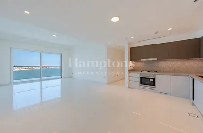 Apartment - 1 Bedroom - 1 Bathroom for rent in Grand Bleu Tower 1 - EMAAR Beachfront - Dubai Harbour - Dubai