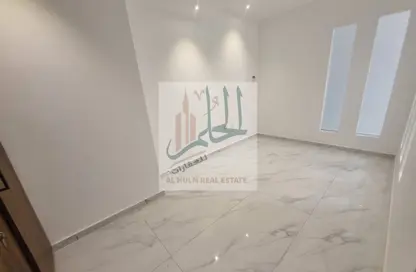شقة - 2 غرف نوم - 2 حمامات للايجار في برج عايدة 1 - النعيمية - عجمان