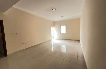 Apartment - 2 Bedrooms - 3 Bathrooms for rent in Al Jurf 2 - Al Jurf - Ajman Downtown - Ajman