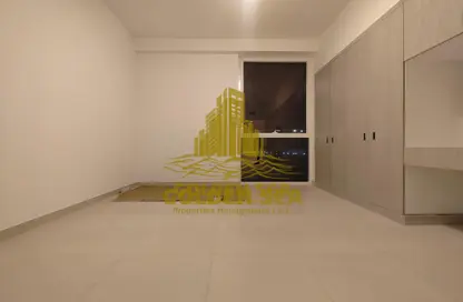Bulk Rent Unit - Studio - 1 Bathroom for rent in Khalifa City A - Khalifa City - Abu Dhabi