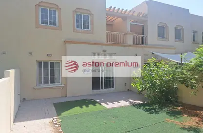 Villa - 2 Bedrooms - 3 Bathrooms for rent in Springs 12 - The Springs - Dubai