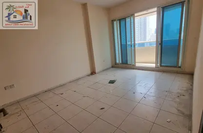 Apartment - 2 Bedrooms - 2 Bathrooms for rent in Al Khan Lagoon - Al Khan - Sharjah