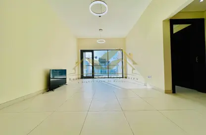 Apartment - 2 Bedrooms - 3 Bathrooms for rent in Jumeirah Garden City - Al Satwa - Dubai