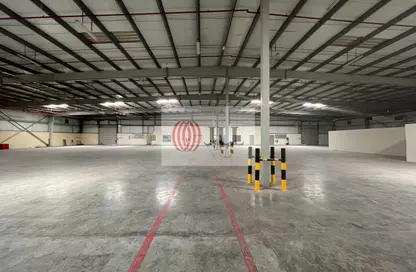 Warehouse - Studio - 2 Bathrooms for rent in Jebel Ali Freezone - Jebel Ali - Dubai