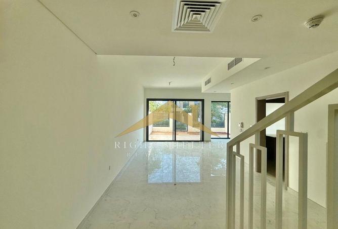 16020350 - Property Image 2