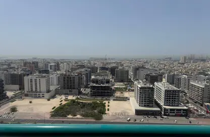 شقة - 2 غرف نوم - 2 حمامات للايجار في مبنى وايت سوان - شارع الشيخ زايد - دبي
