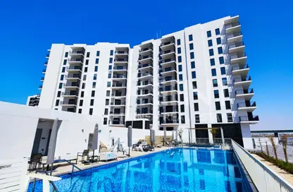 Apartment - 2 Bedrooms - 3 Bathrooms for rent in Waters Edge - Yas Island - Abu Dhabi
