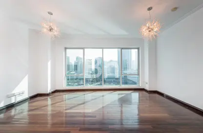 Apartment - 3 Bedrooms - 4 Bathrooms for rent in Delphine Tower - Marina Promenade - Dubai Marina - Dubai