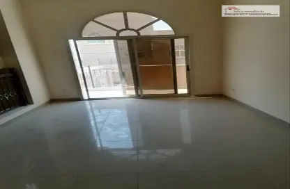 Empty Room image for: Villa - 5 Bedrooms - 5 Bathrooms for rent in Between Two Bridges - Abu Dhabi, Image 1