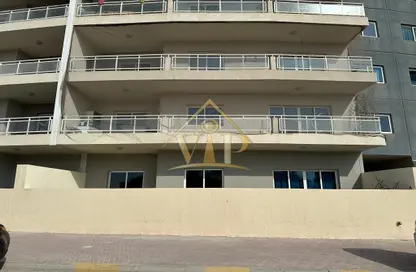 Apartment - 2 Bedrooms - 2 Bathrooms for sale in Tower 5 - Al Reef Downtown - Al Reef - Abu Dhabi