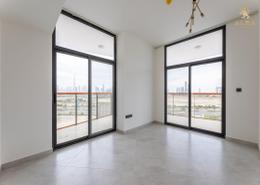 صورةغرفة فارغة لـ: شقة - 3 غرف نوم - 3 حمامات للبيع في بن غاطي افنيو - الجداف - دبي, صورة 1