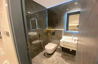 صورة لـ حمام شقة - 1 حمام للايجار في سمانا جولف افينيو - ستوديو سيتي - دبي ، صورة رقم 1