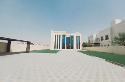 Villa - 5 Bedrooms - 7 Bathrooms for rent in Al Hooshi Villas - Hoshi - Al Badie - Sharjah
