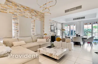 Villa - 3 Bedrooms - 3 Bathrooms for rent in Springs 11 - The Springs - Dubai