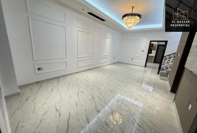 15128011 - Property Image 2