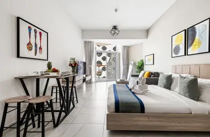 Apartment - Studio - 1 Bathroom for rent in Millennium Binghatti Residences - Business Bay - Dubai