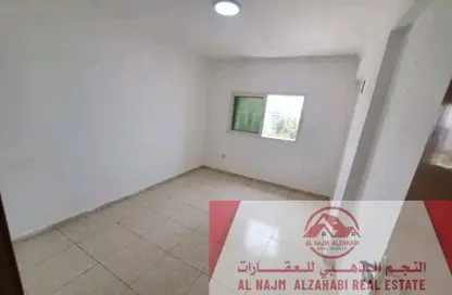 شقة - 2 غرف نوم - 2 حمامات للايجار في مساكن كورنيش عجمان - طريق كورنيش عجمان - عجمان