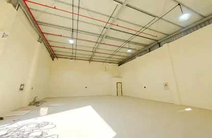 Empty Room image for: Warehouse - Studio - 1 Bathroom for rent in Wadi AL AIN 1 - Al Noud - Al Ain, Image 1