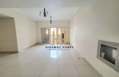 Apartment - 3 Bedrooms - 3 Bathrooms for rent in UOS - Muwaileh Commercial - Sharjah Apartment - 3 Bedrooms - 3 Bathrooms for rent in UOS - Muwaileh Commercial - Sharjah